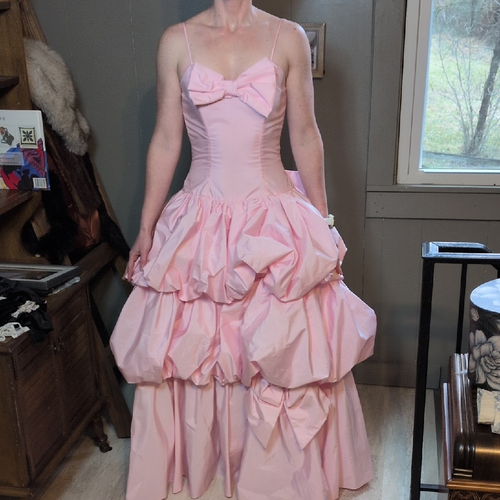 Elegant Pink Women's Dress